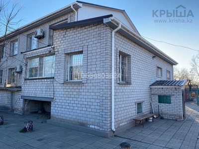 6-комнатный дом, 294.6 м², 12 сот., Абая