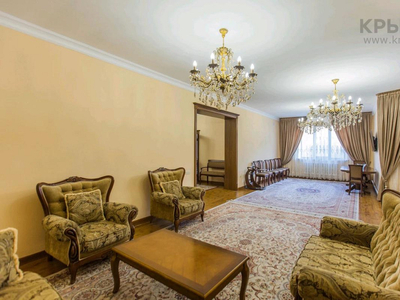 6-комнатный дом, 350 м², 12 сот., мкр Кайрат