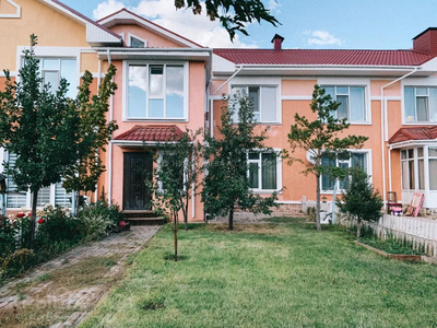 7-комнатный дом, 266.7 м², 3 сот., Ерлик