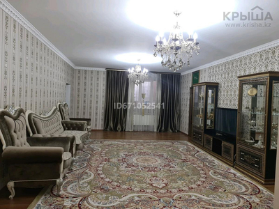 7-комнатный дом, 287.8 м², 4.79 сот., Тлендиева 115