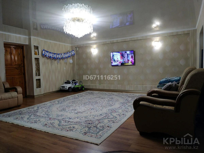 7-комнатный дом, 300 м², 6 сот., СМУ4, Рахымбергенова 25