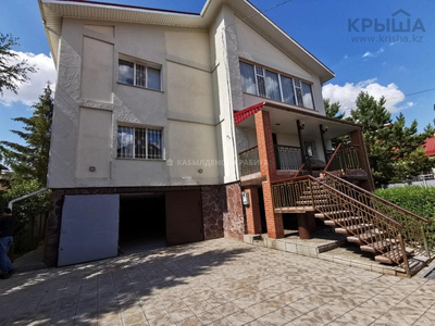 7-комнатный дом, 430 м², 6.7 сот., Саргуль