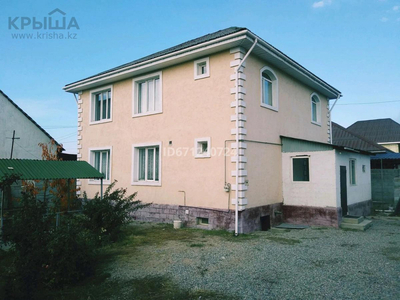 8-комнатный дом, 180 м², 5 сот., 9 квартал 45