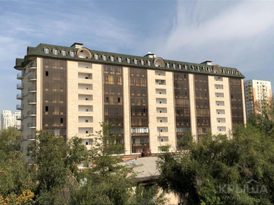 3-комнатная квартира, 144.7 м², 6/12 этаж, Касымова 28