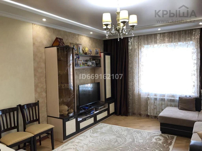 3-комнатная квартира, 87.8 м², 3/5 этаж, мкр Кадыра Мырза-Али 8