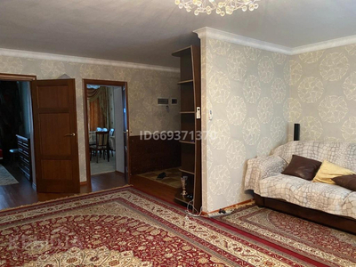 4-комнатная квартира, 107 м², 3/5 этаж, Сатпаева