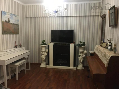 4-комнатная квартира, 90 м², 1/5 этаж, мкр Коктем-1