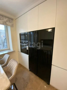 Продажа 4-комнатной квартиры, 106 м, Тулебаева, дом 162