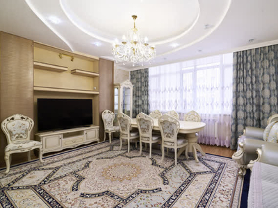 5-комн. квартира , 147м² , 4/10 этаж