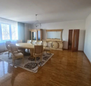 Продажа 4-комнатной квартиры, 156 м, Аль-Фараби, дом 110