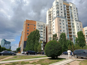 Продажа 4-комнатной квартиры, 122 м, Кунаева, дом 35/1