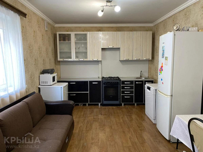 3-комнатный дом, 90 м², 3 сот., Шакена Айманова 80