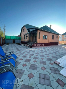 5-комнатный дом, 240 м², 15 сот., Кунаева 32