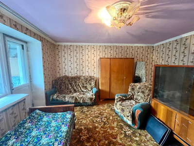 Продажа 1-комнатной квартиры, 37 м, Серова, дом 75