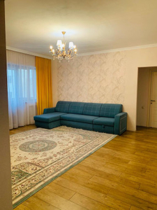 Продажа 4-комнатной квартиры, 140 м, Кабанбай батыра, дом 7/1