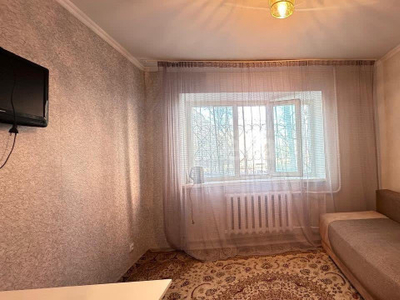 Продажа 1-комнатной квартиры, 19 м, Манаса, дом 20