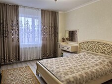 Продажа 3-комнатной квартиры, 90 м, Шахтеров, дом 52