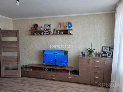 1-комнатная квартира, 54 м², 15/15 этаж, мкр Тастак-2, Толе би 273/7