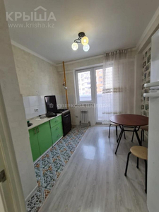 3-комнатная квартира, 82 м², 3/9 этаж, мкр Шугыла, Жунисова 4/9