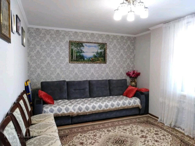 3-комнатная квартира, 65 м², 9/10 этаж, Тлендиева 44/1