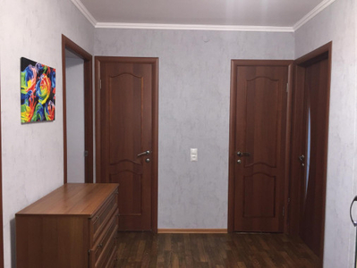 Продажа 3-комнатной квартиры, 63 м, Аманжолова (Кривогуза), дом 55