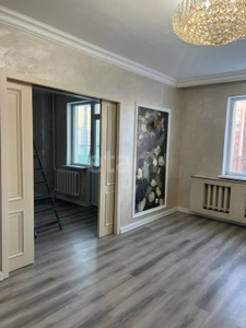 Продажа 2-комнатной квартиры, 76 м, Кошкарбаева, дом 34