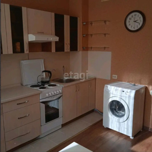 Продажа 1-комнатной квартиры, 39 м, Кумисбекова, дом 8