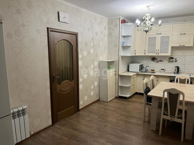 Продажа 2-комнатной квартиры, 70 м, Навои, дом 37