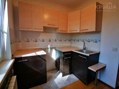 2-комнатная квартира, 43 м², 5/5 этаж, мкр Аксай-2 — Толе би