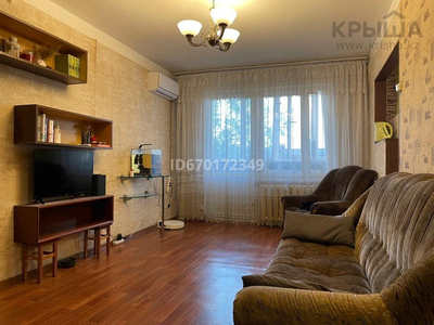 3-комнатная квартира, 55 м², 5/5 этаж, мкр Алатау (ИЯФ), Ибрагимова 10