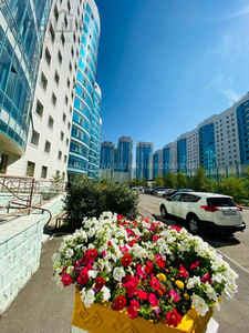 3-комнатная квартира, 70 м², 9/23 этаж, Сарайшык