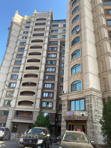 4-комнатная квартира, 144.7 м², 7/9 этаж, Ходжанова 76