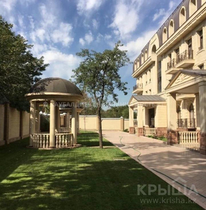 9-комнатная квартира, 456 м², 3/4 этаж, Ходжанова — Жарокова