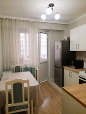 Продажа 2-комнатной квартиры, 67 м, Есенова