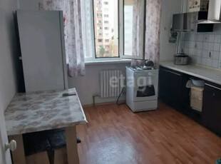 Продажа 2-комнатной квартиры, 70 м, Чуланова, дом 127