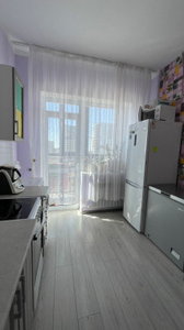 Продажа 2-комнатной квартиры, 52 м, Шахтеров, дом 52