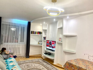 Продажа 2-комнатной квартиры, 72 м, Кенесары, дом 1