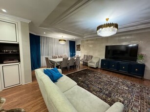 4-комн. квартира , 172.4м² , 7/33 этаж