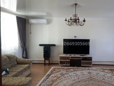 4-комнатный дом, 225 м², 12 сот., улица Датова 8