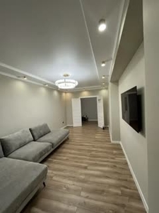 2-комн. квартира , 80м² , 3/12 этаж