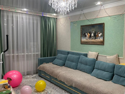 Продажа 3-комнатной квартиры, 63 м, Орлова, дом 113