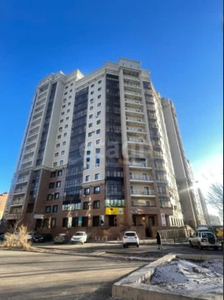 Продажа 4-комнатной квартиры, 135 м, Валиханова, дом 12