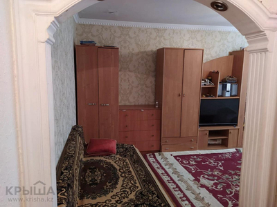 1-комнатная квартира, 33 м², 5/5 этаж, мкр Орбита-3 7 — Габидена Мустафина