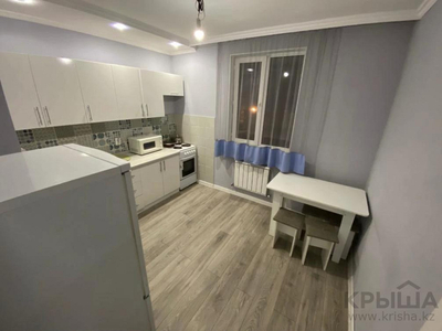 1-комнатная квартира, 35 м², 3/12 этаж, мкр Акбулак, 1-я улица