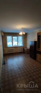 2-комнатная квартира, 43.2 м², 1/4 этаж, мкр №6, проспект Абая — Саина