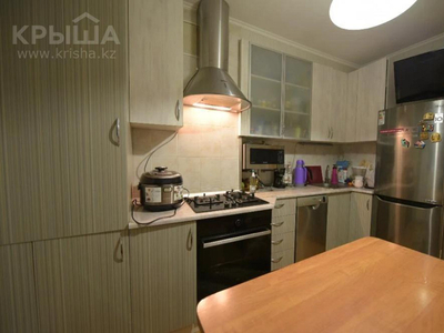 2-комнатная квартира, 45 м², 1/4 этаж, проспект Достык — Омаровой