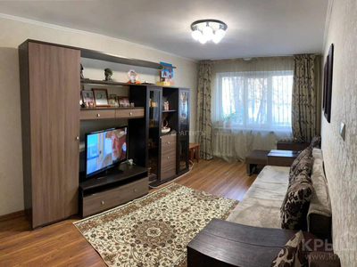 3-комнатная квартира, 60 м², 1/4 этаж, мкр №1 37