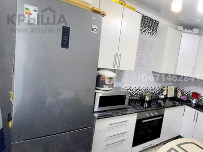 3-комнатная квартира, 60 м², 3/5 этаж, Боровской