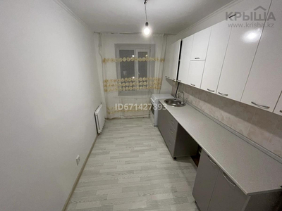 3-комнатная квартира, 63 м², 5/5 этаж, Иманова 2 — Республика