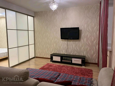 3-комнатная квартира, 80 м², 10/12 этаж, Сарыарка